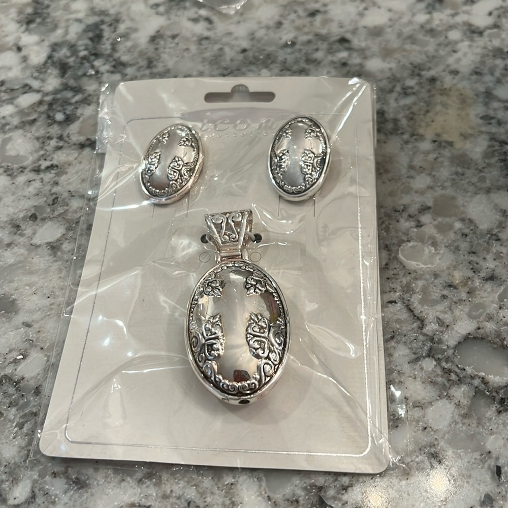 Silver Pendant and earring set